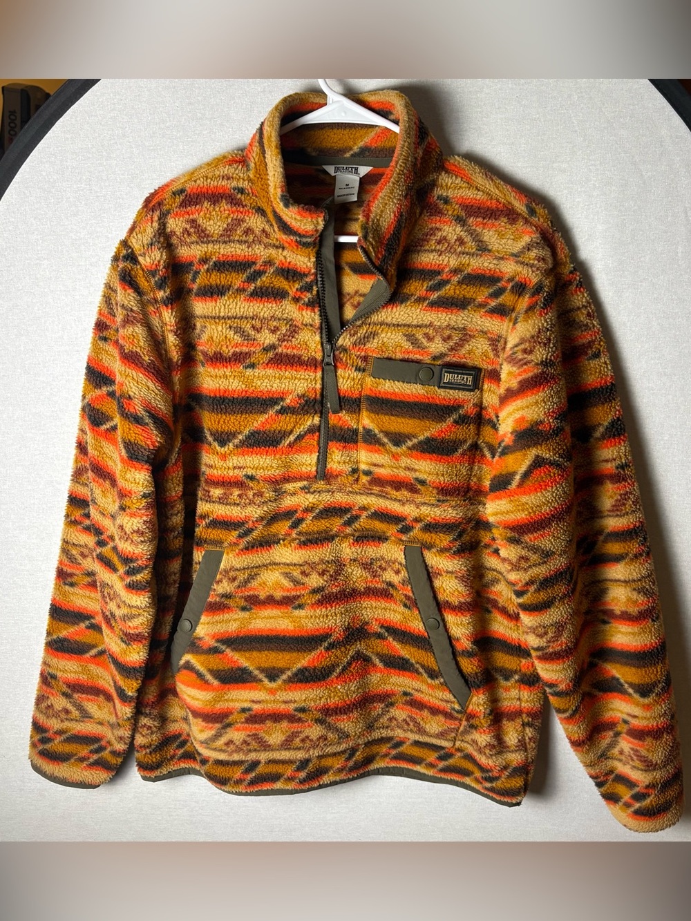 Duluth Trading Co Men's Pile Hi Fleece Half Zip Mock Neck Khaki Axe Geo Medium